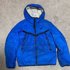 Nike Men's Blue Puffer Jacket